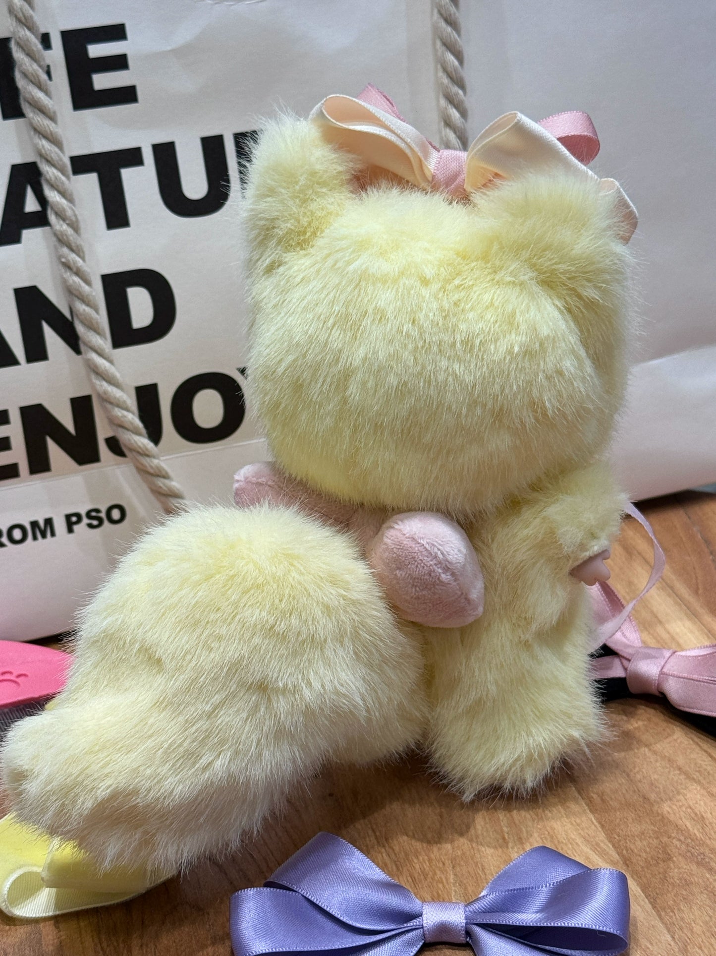 Egg milk meow big tail Labubu genuine first-generation macaron change baby, you can shoot directly
