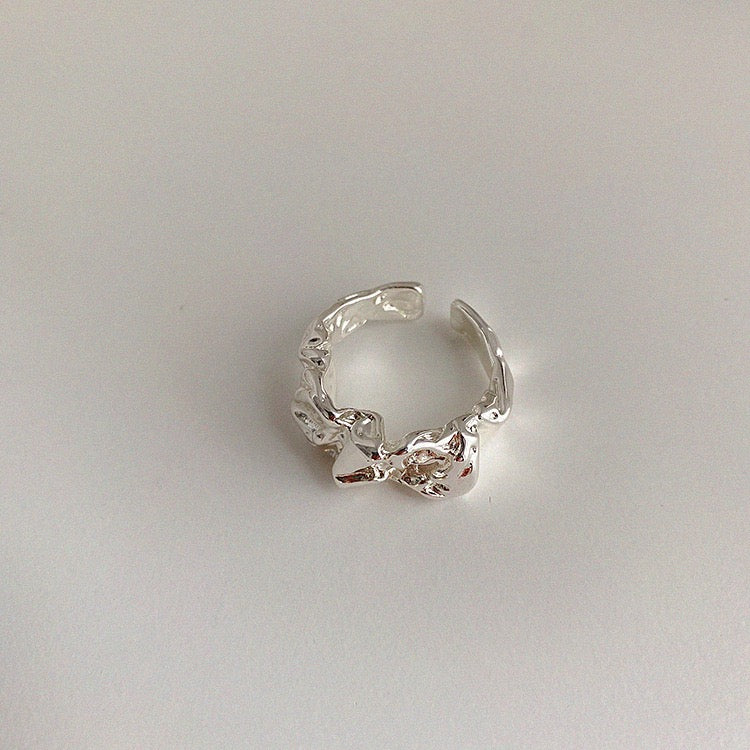 Vintage irregular metal pleated adjustable ring