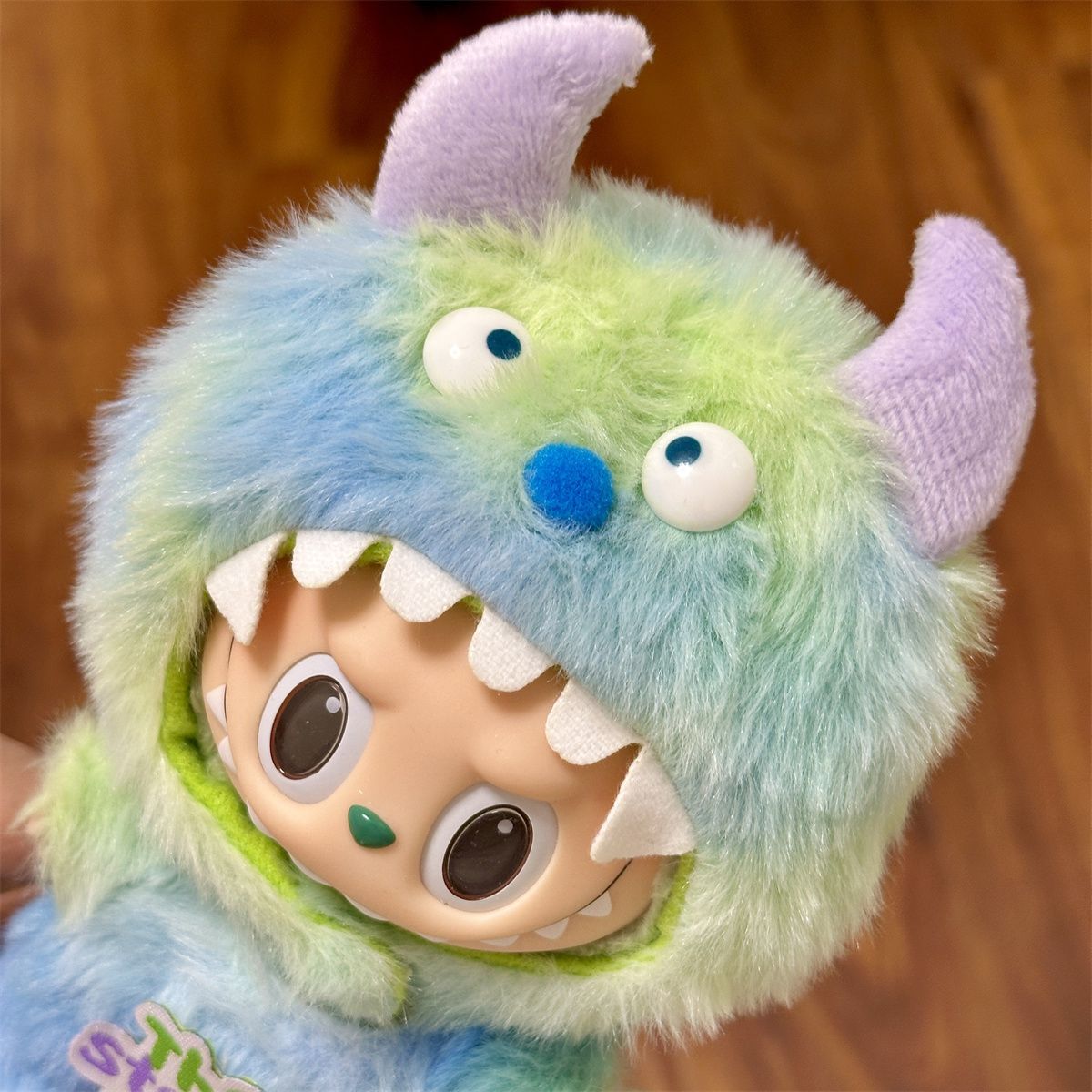 Labubu17cm plush toy baby clothes, one or two generations of Labubu pendants, vinyl doll replacement set
