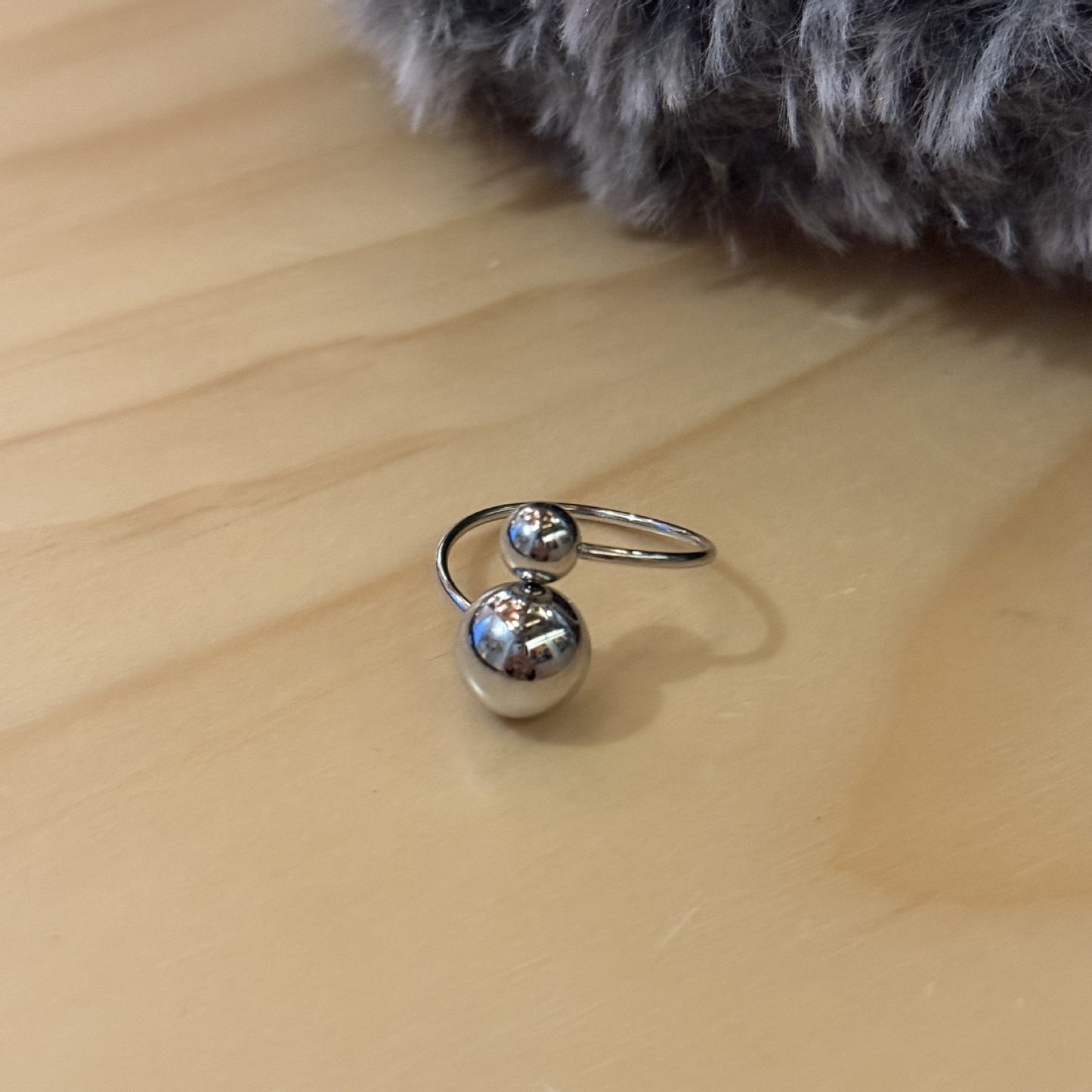 Spherical stainless steel ring