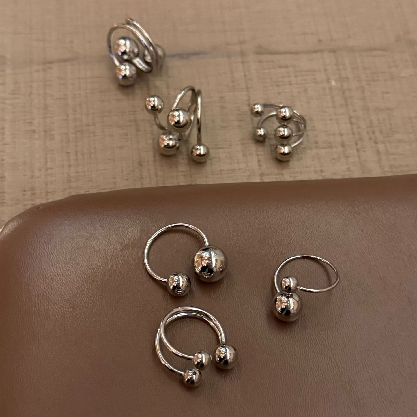 Spherical stainless steel ring