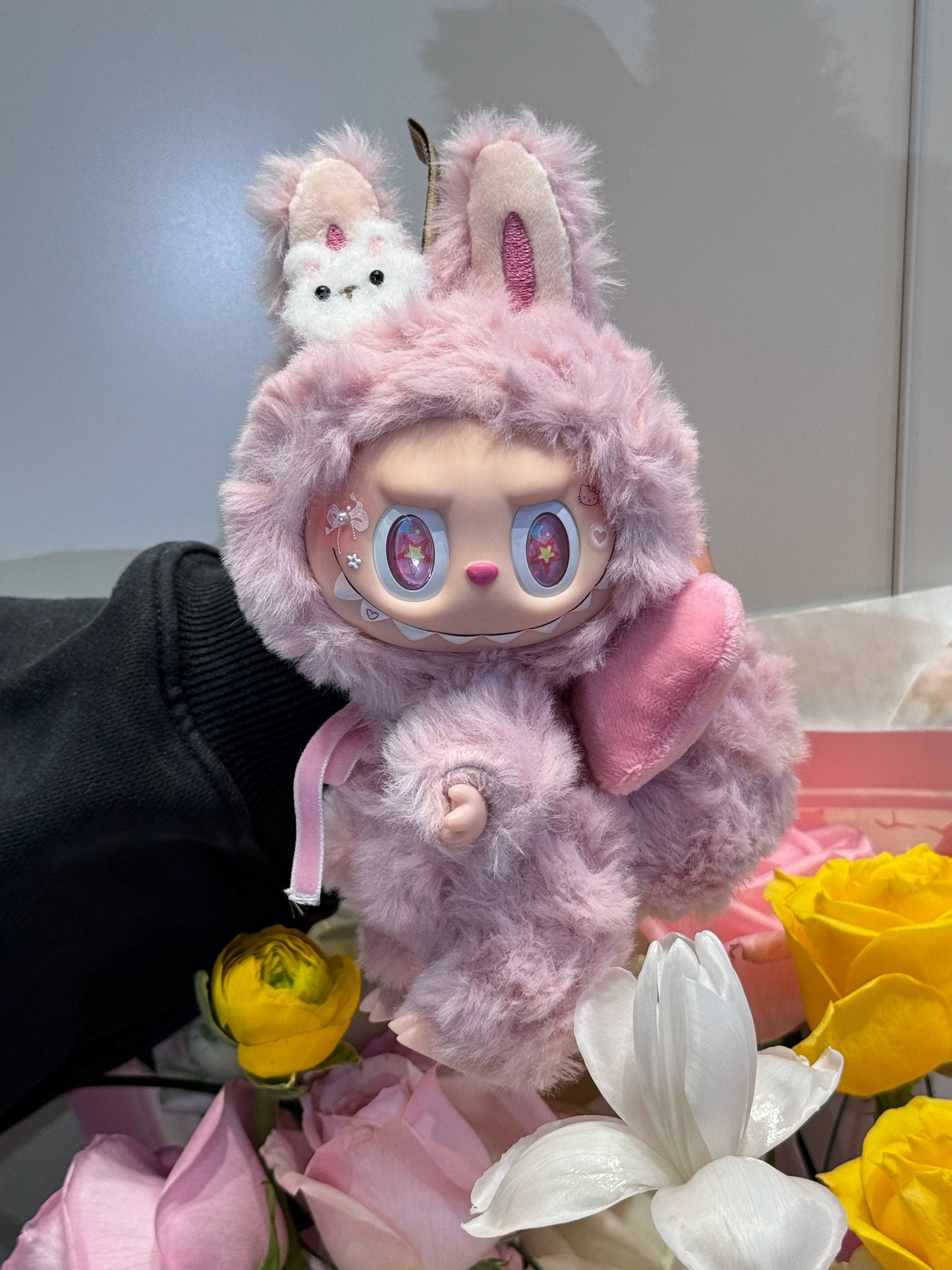 Original, the girl's strawberry bear LABUBU can be shot directly, the genuine generation Macaron is changed to a baby.